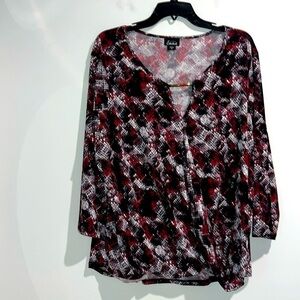Simply Emma red black gray white reptile print top. Size 2X.
